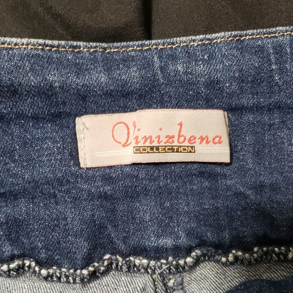 Women's dark blue high waisted denim shorts - Picture 3 of 5